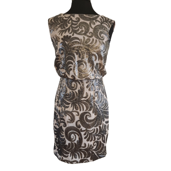Adrianna Papell Dresses & Skirts - Adrianna Papell Silver Grey Sequin Cocktail Dress Size 4